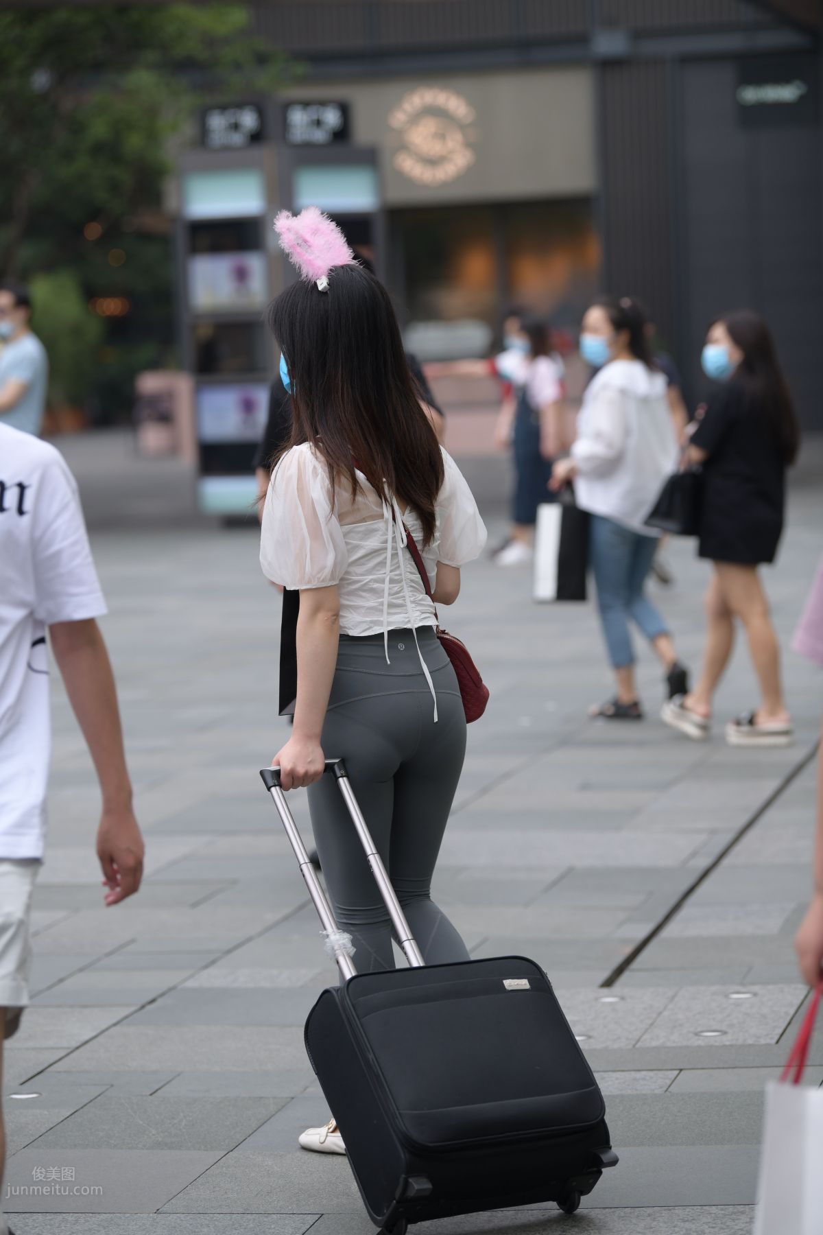 [Mojing Street] 054 Street Snap Girl in Tight Pants photo 30