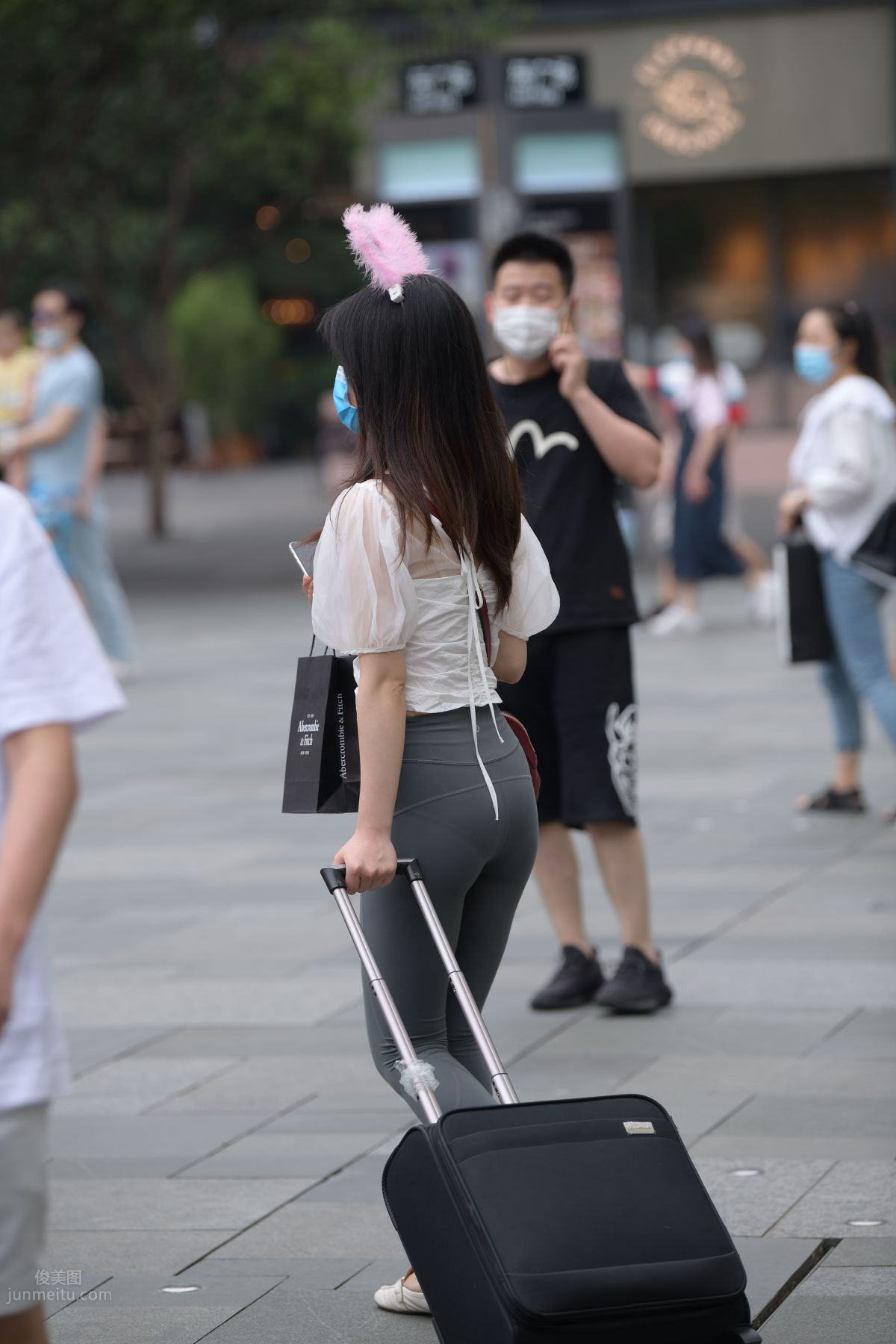 [Mojing Street] 054 Street Snap Girl in Tight Pants photo 32