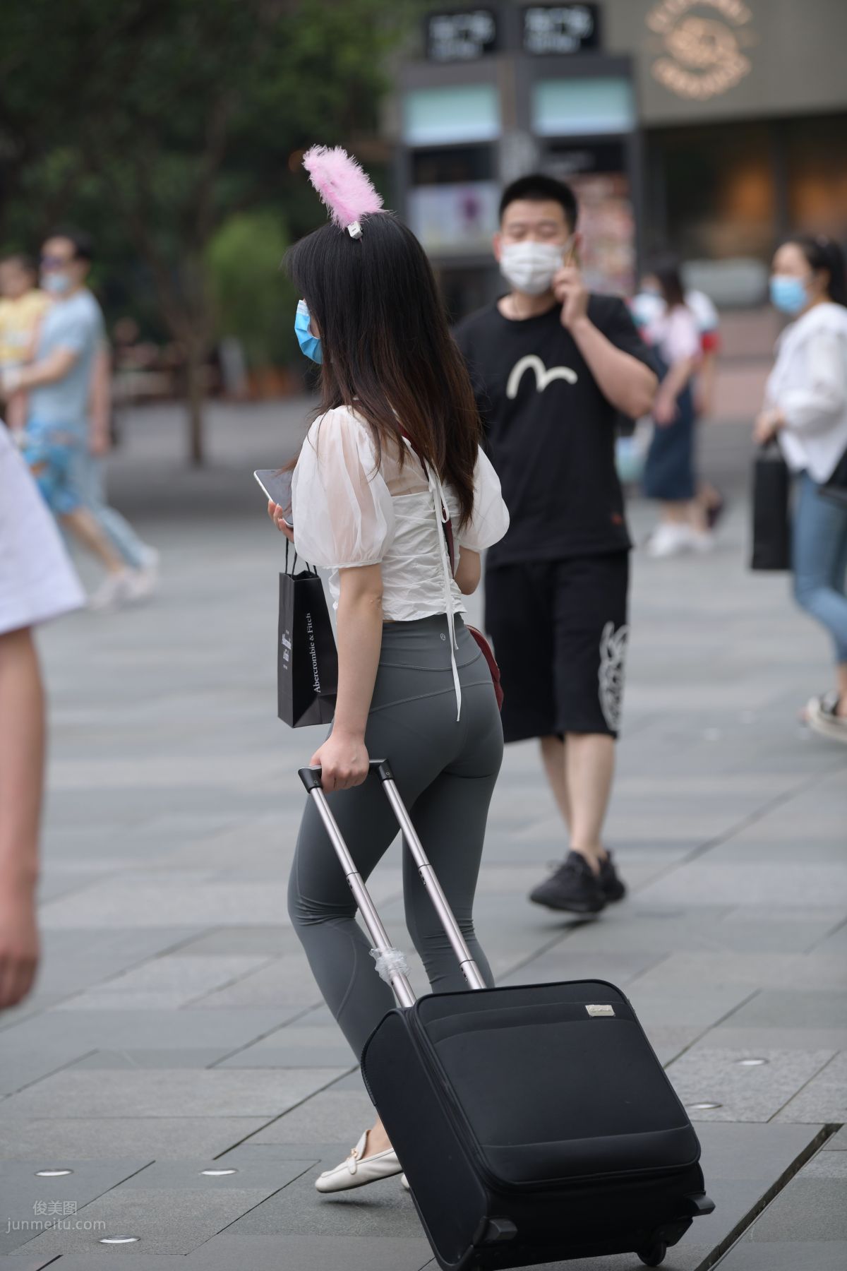 [Mojing Street] 054 Street Snap Girl in Tight Pants photo 33