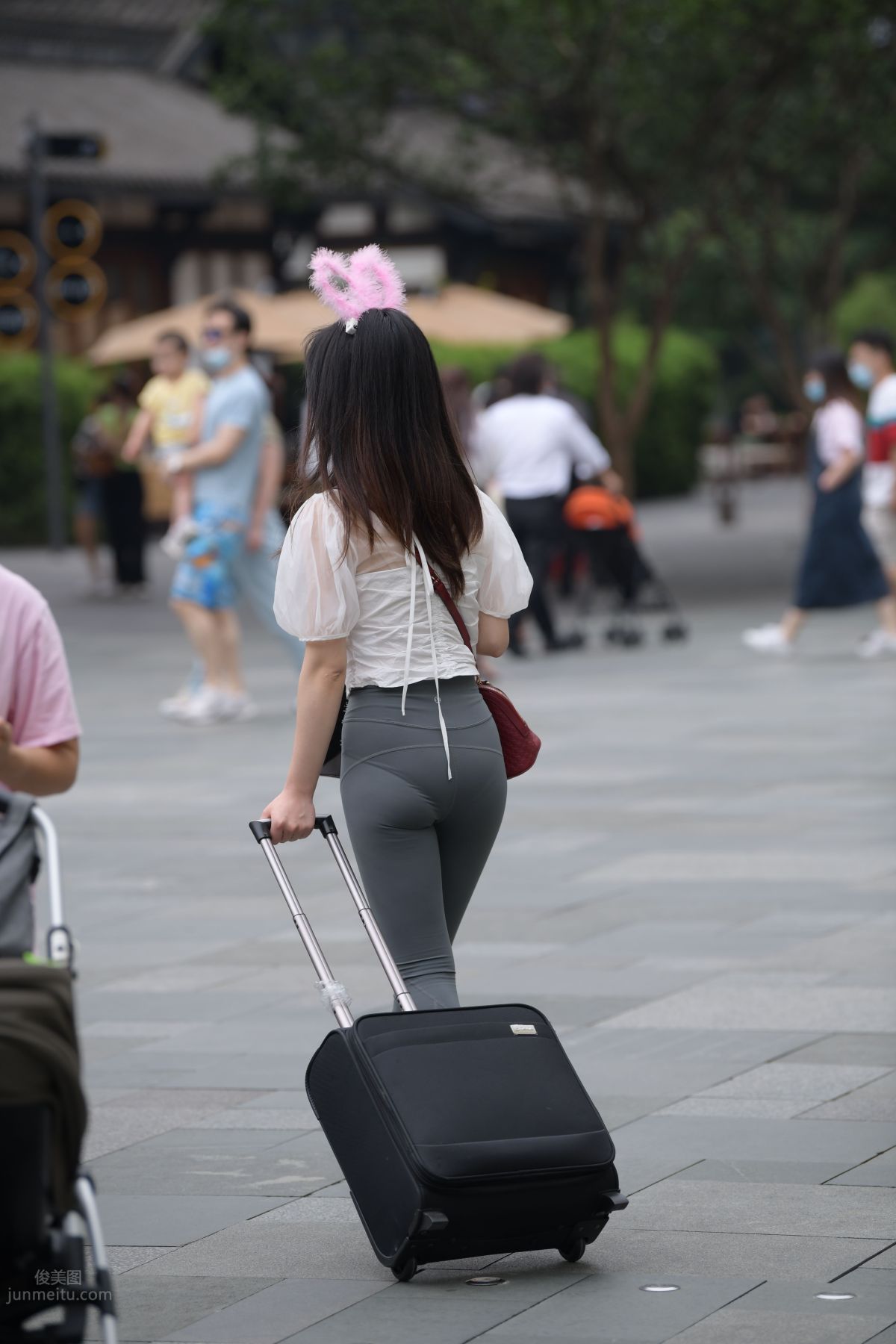 [Mojing Street] 054 Street Snap Girl in Tight Pants photo 43