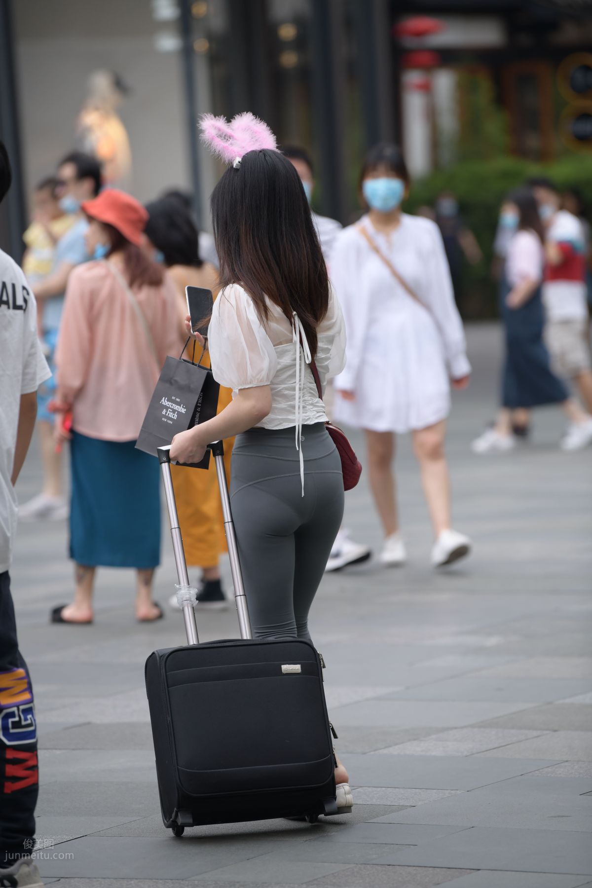[Mojing Street] 054 Street Snap Girl in Tight Pants photo 47