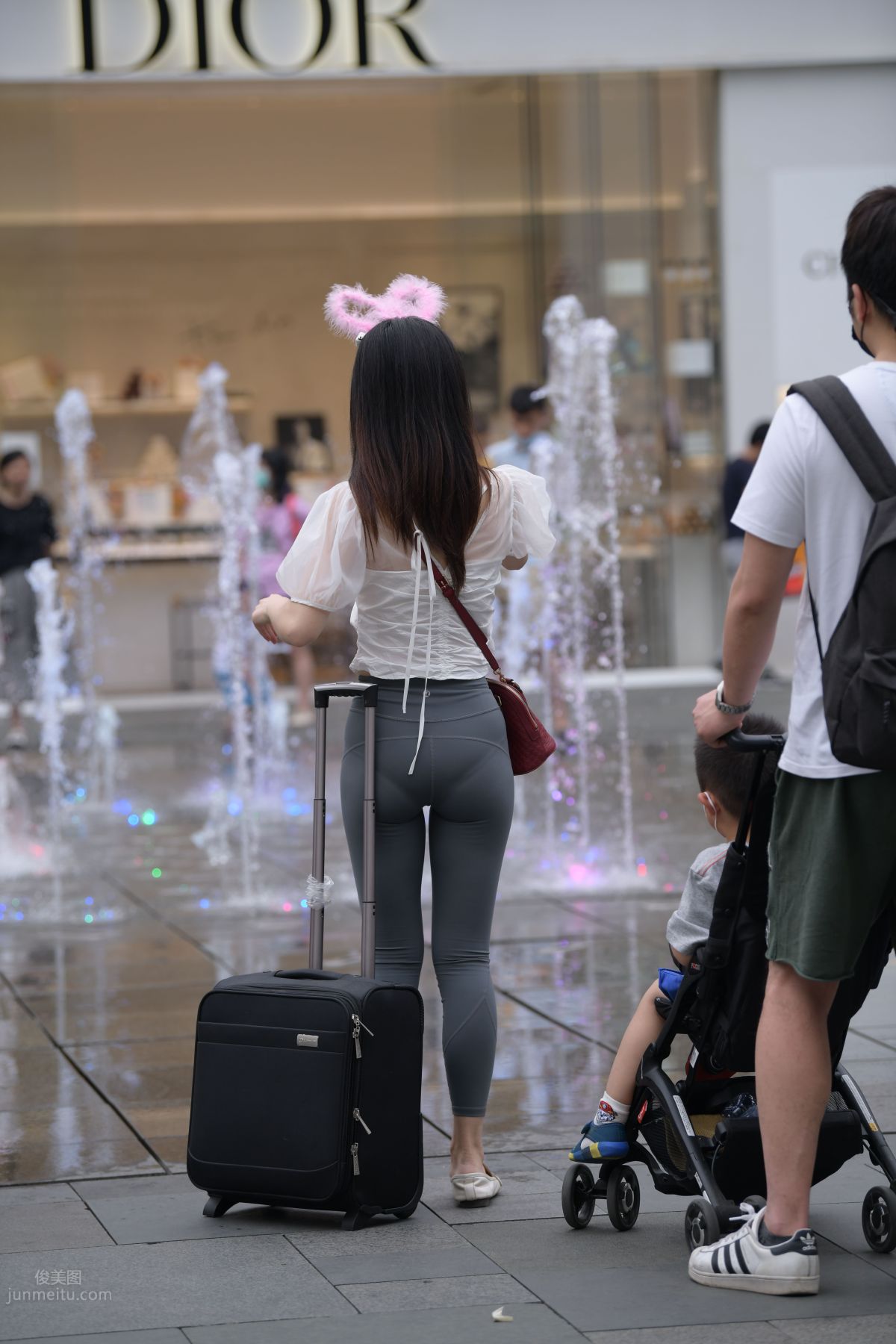 [Mojing Street] 054 Street Snap Girl in Tight Pants photo 51