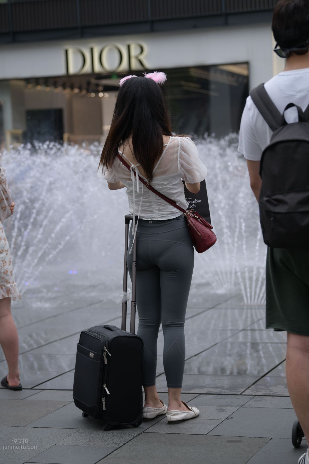 [Mojing Street] 054 Street Snap Girl in Tight Pants photo 55