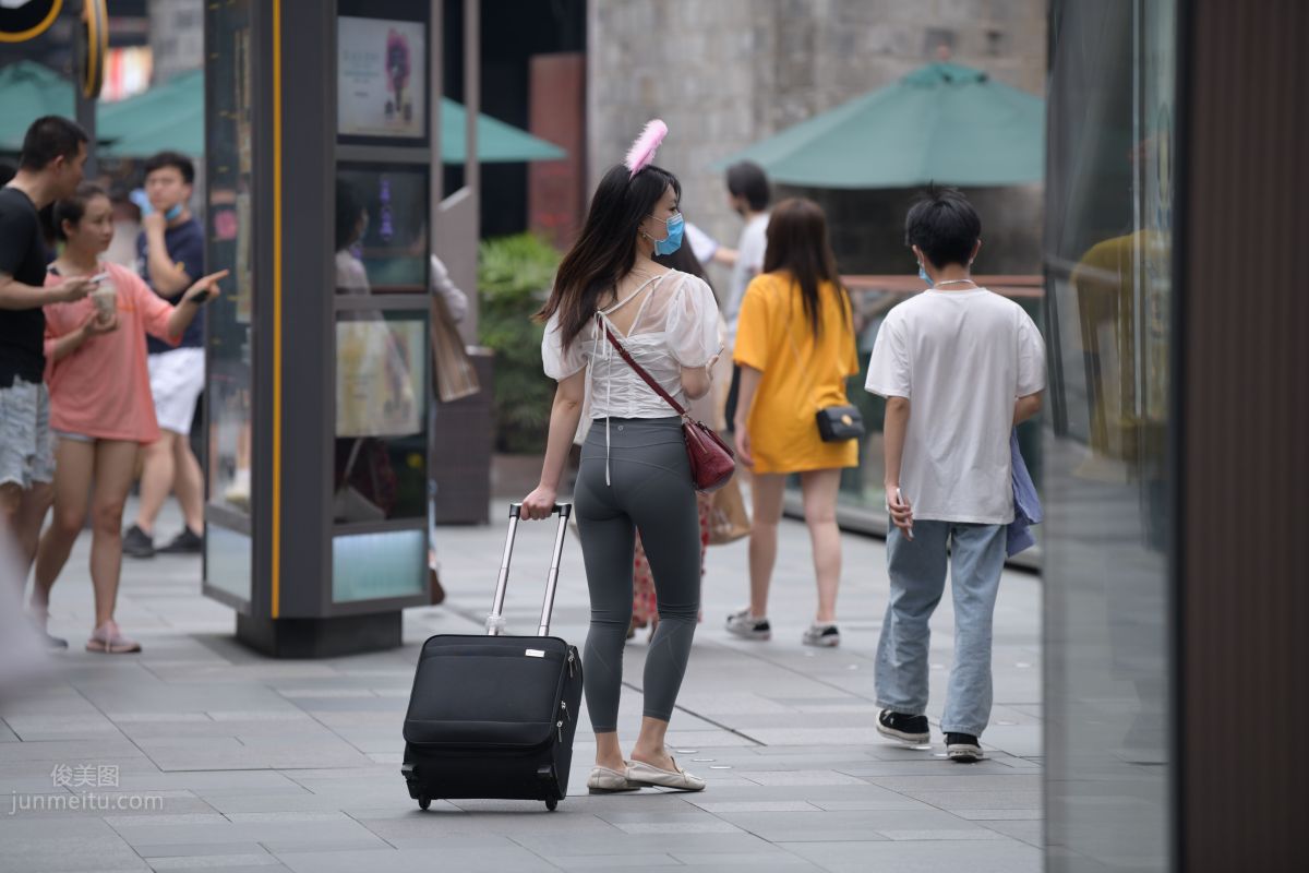 [Mojing Street] 054 Street Snap Girl in Tight Pants photo 104