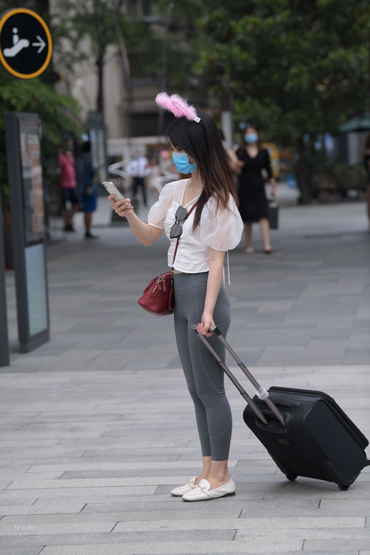 [Mojing Street] 054 Street Snap Girl in Tight Pants photo 137