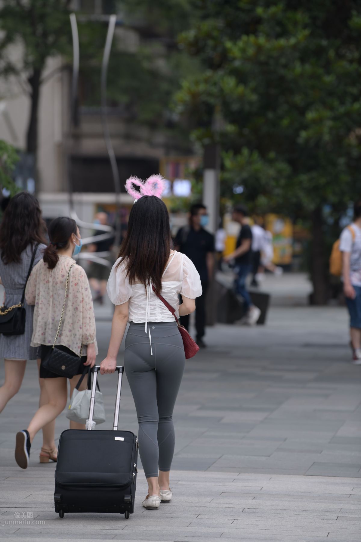 [Mojing Street] 054 Street Snap Girl in Tight Pants photo 145