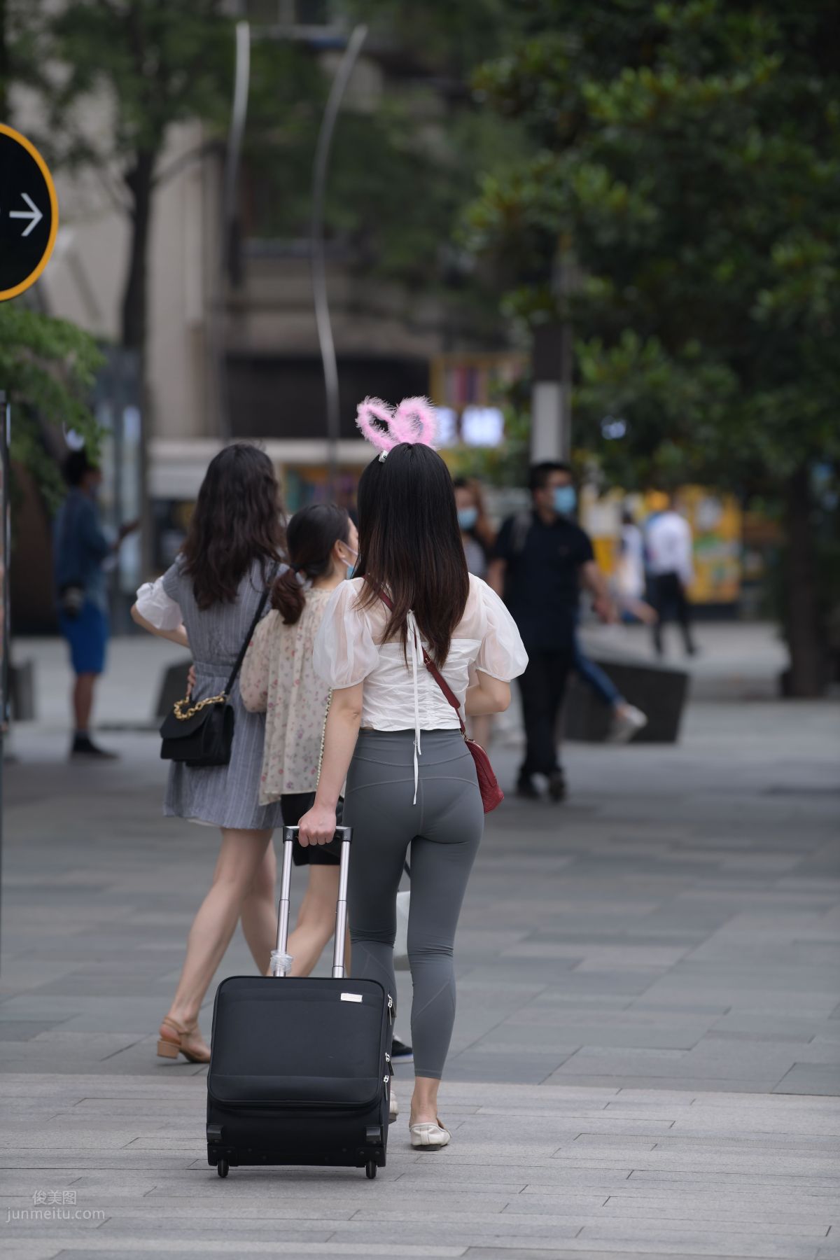 [Mojing Street] 054 Street Snap Girl in Tight Pants photo 147