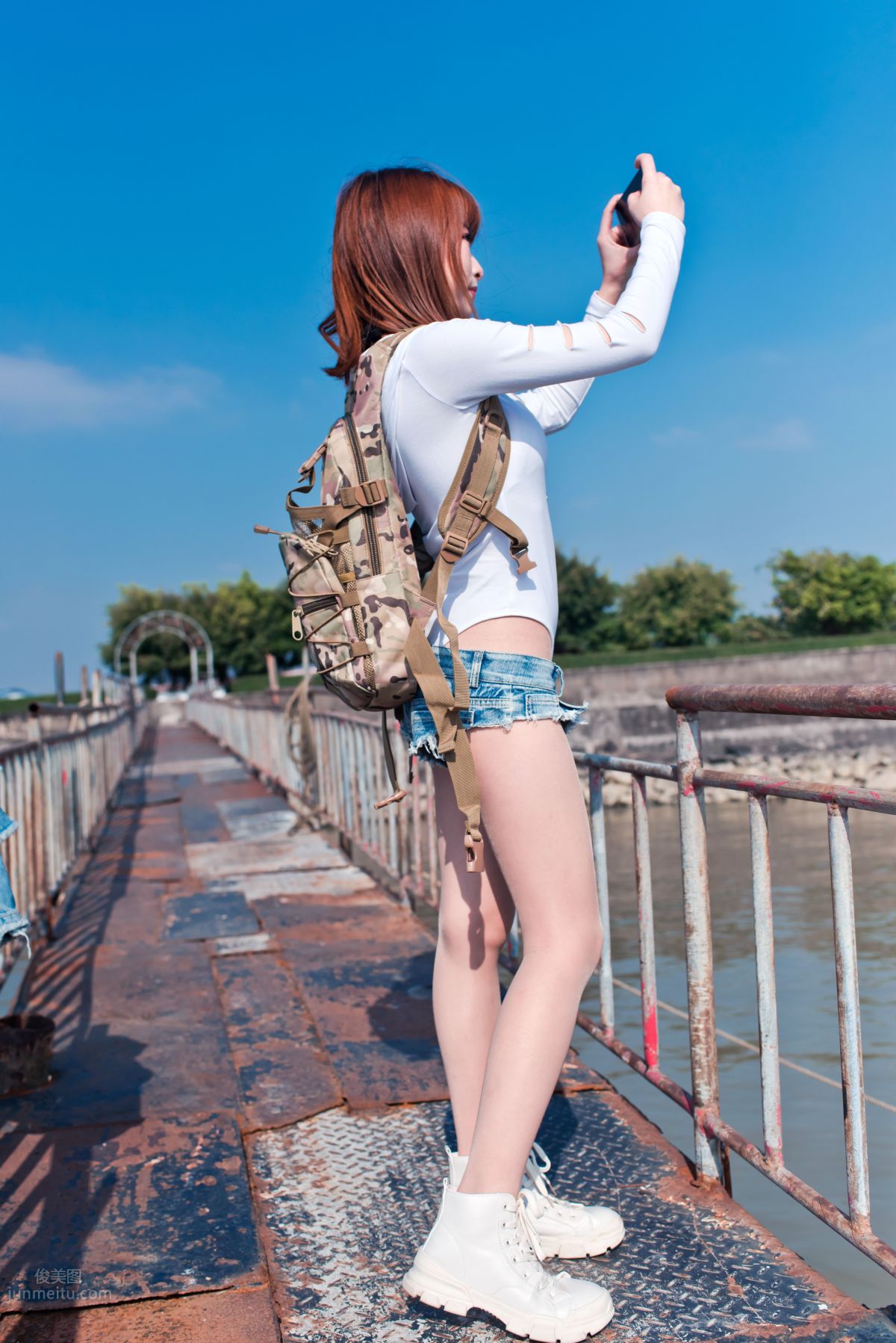 [Mojing Street] 055 Seagull Island Flesh-Colored Stockings and Denim Street Snap photo 224