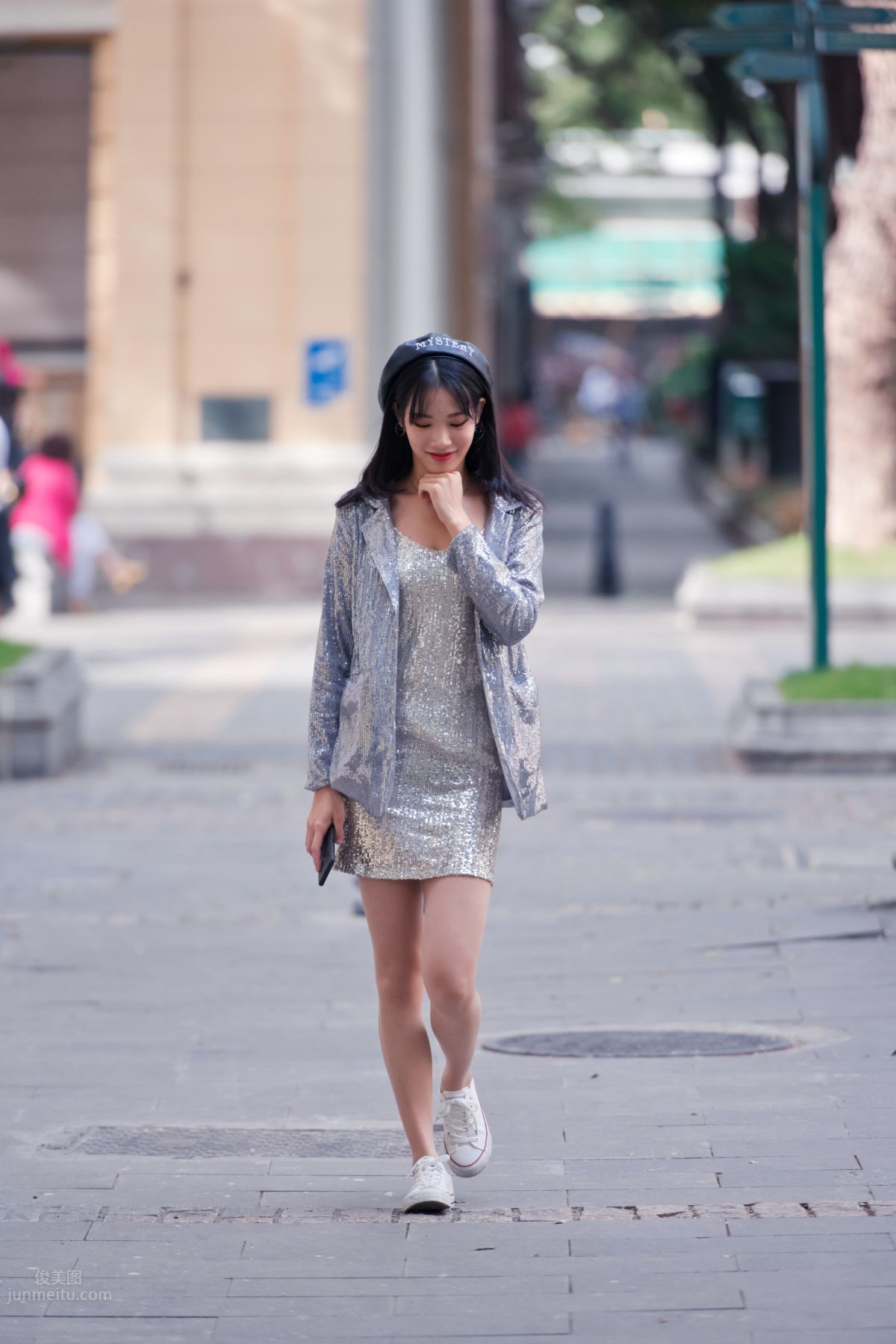 [Mojing Street] 066 Yufeng Street Snap Chatting Up a Sweet Girl in Meat Stockings at Shamian Park, September photo 4