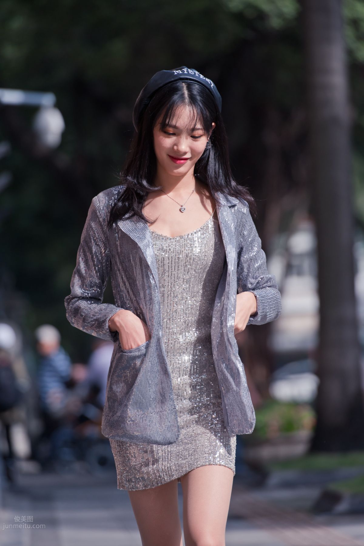 [Mojing Street] 066 Yufeng Street Snap Chatting Up a Sweet Girl in Meat Stockings at Shamian Park, September photo 22