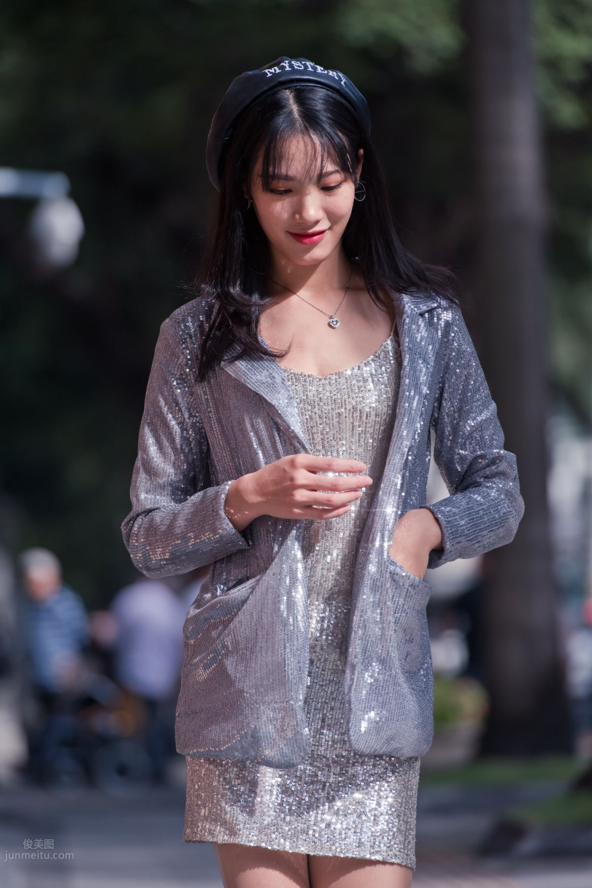 [Mojing Street] 066 Yufeng Street Snap Chatting Up a Sweet Girl in Meat Stockings at Shamian Park, September photo 24