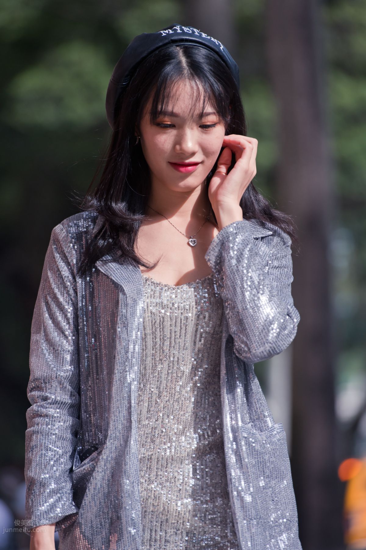 [Mojing Street] 066 Yufeng Street Snap Chatting Up a Sweet Girl in Meat Stockings at Shamian Park, September photo 26