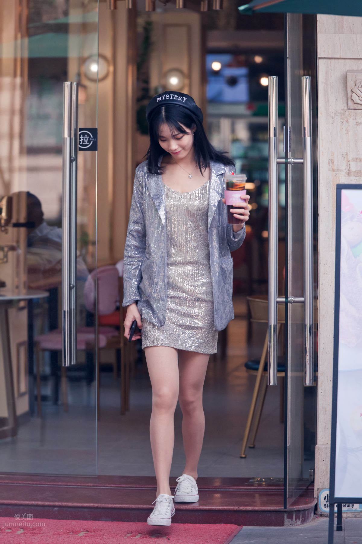 [Mojing Street] 066 Yufeng Street Snap Chatting Up a Sweet Girl in Meat Stockings at Shamian Park, September photo 56