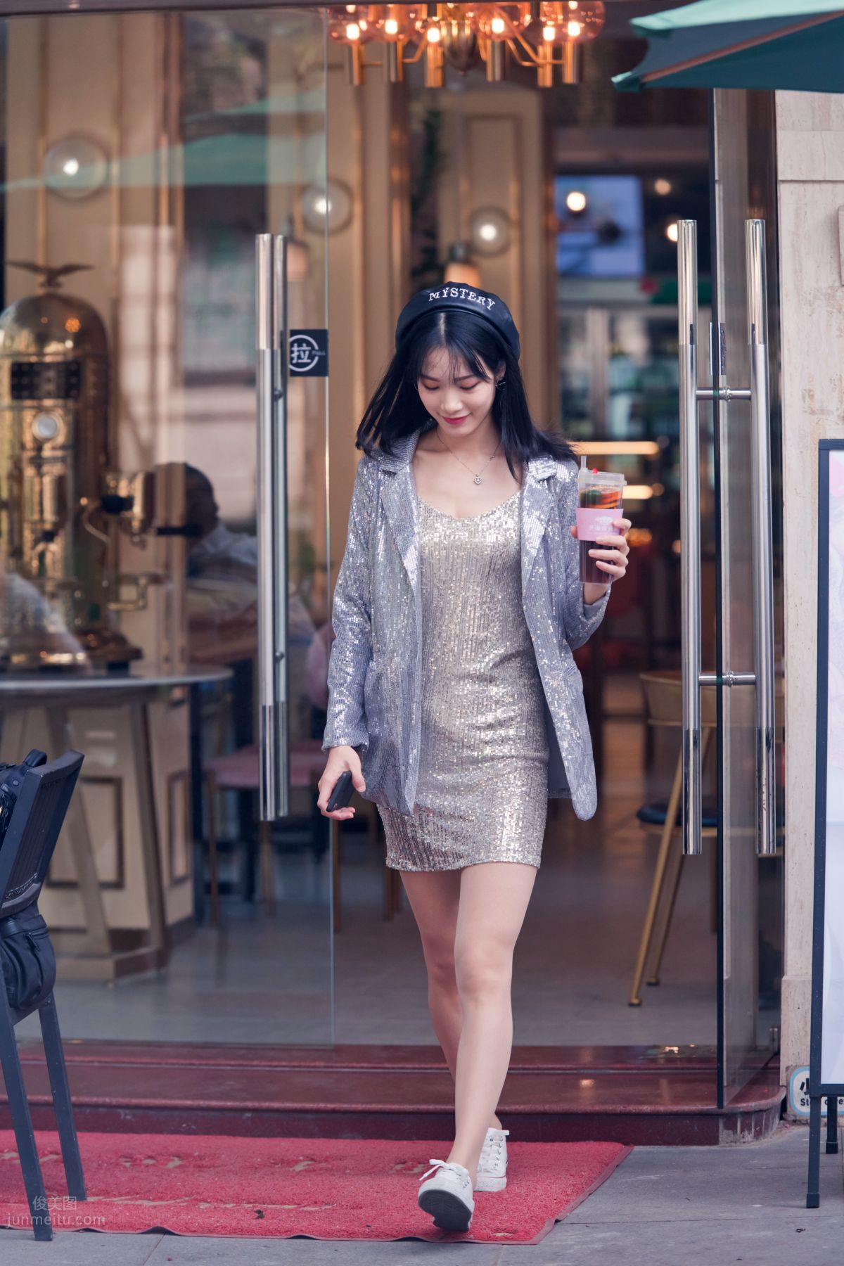 [Mojing Street] 066 Yufeng Street Snap Chatting Up a Sweet Girl in Meat Stockings at Shamian Park, September photo 57