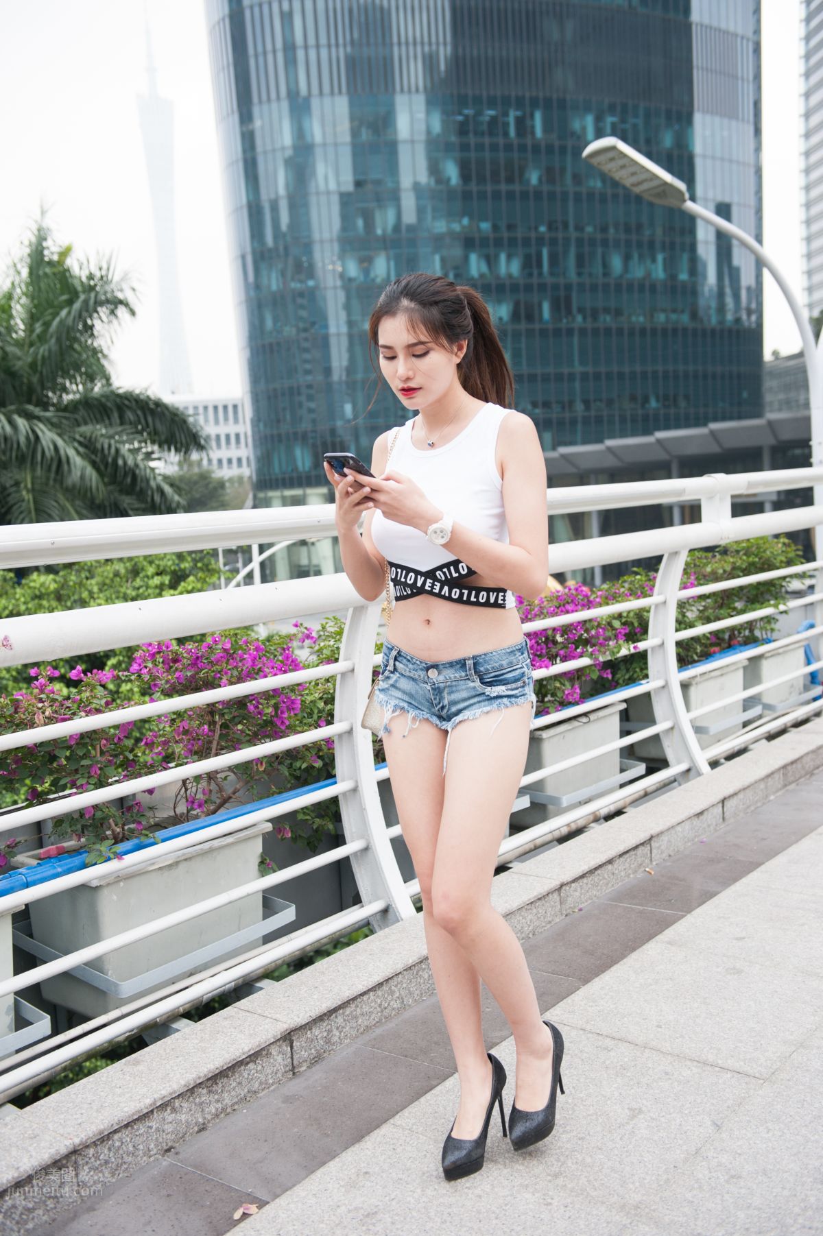 [Mojing Street] 072 Cheng Sheng Street Snap Tingting High Heels Hot Pants Long Legs Beauty photo 95
