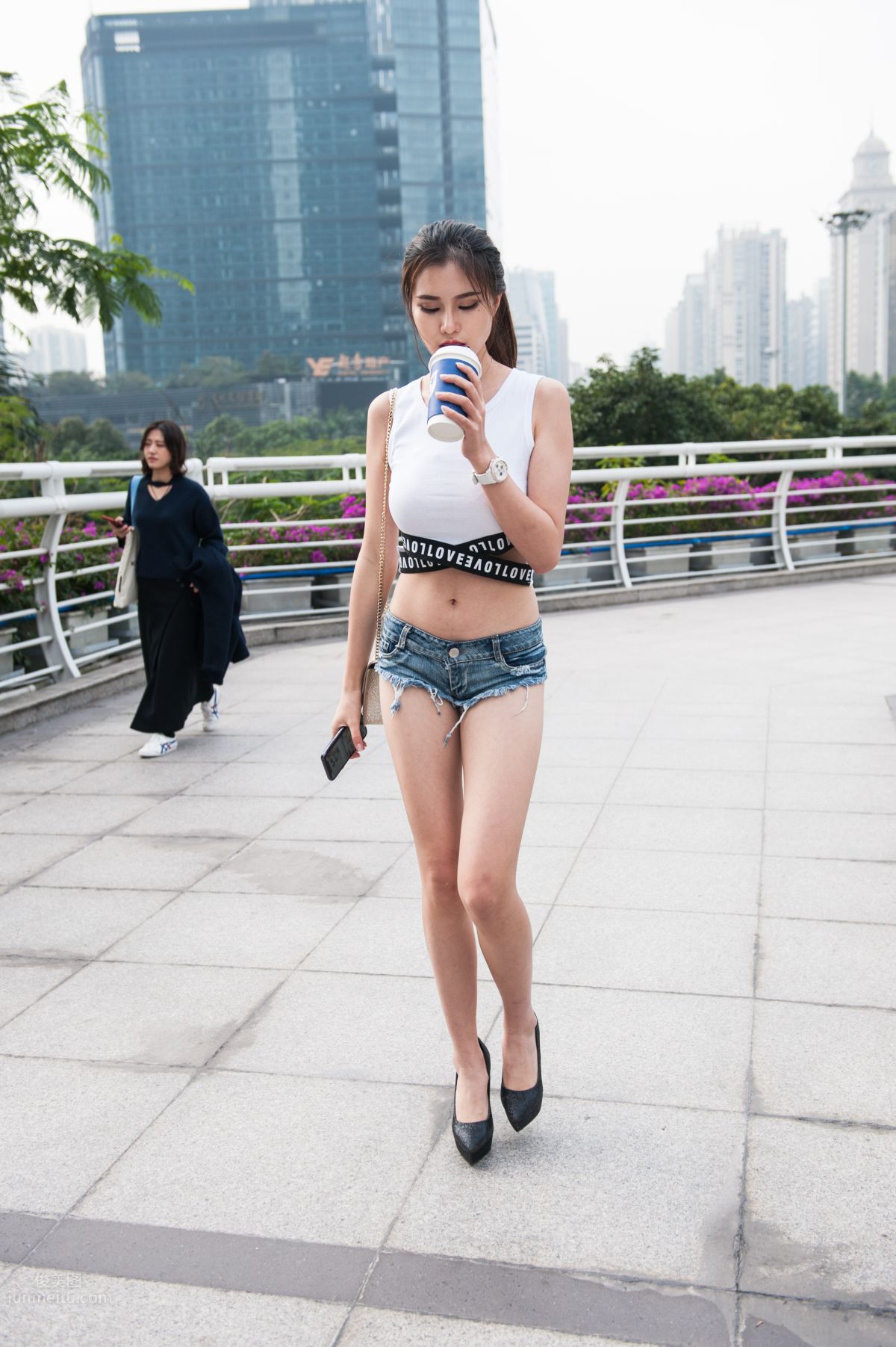 [Mojing Street] 072 Cheng Sheng Street Snap Tingting High Heels Hot Pants Long Legs Beauty photo 206