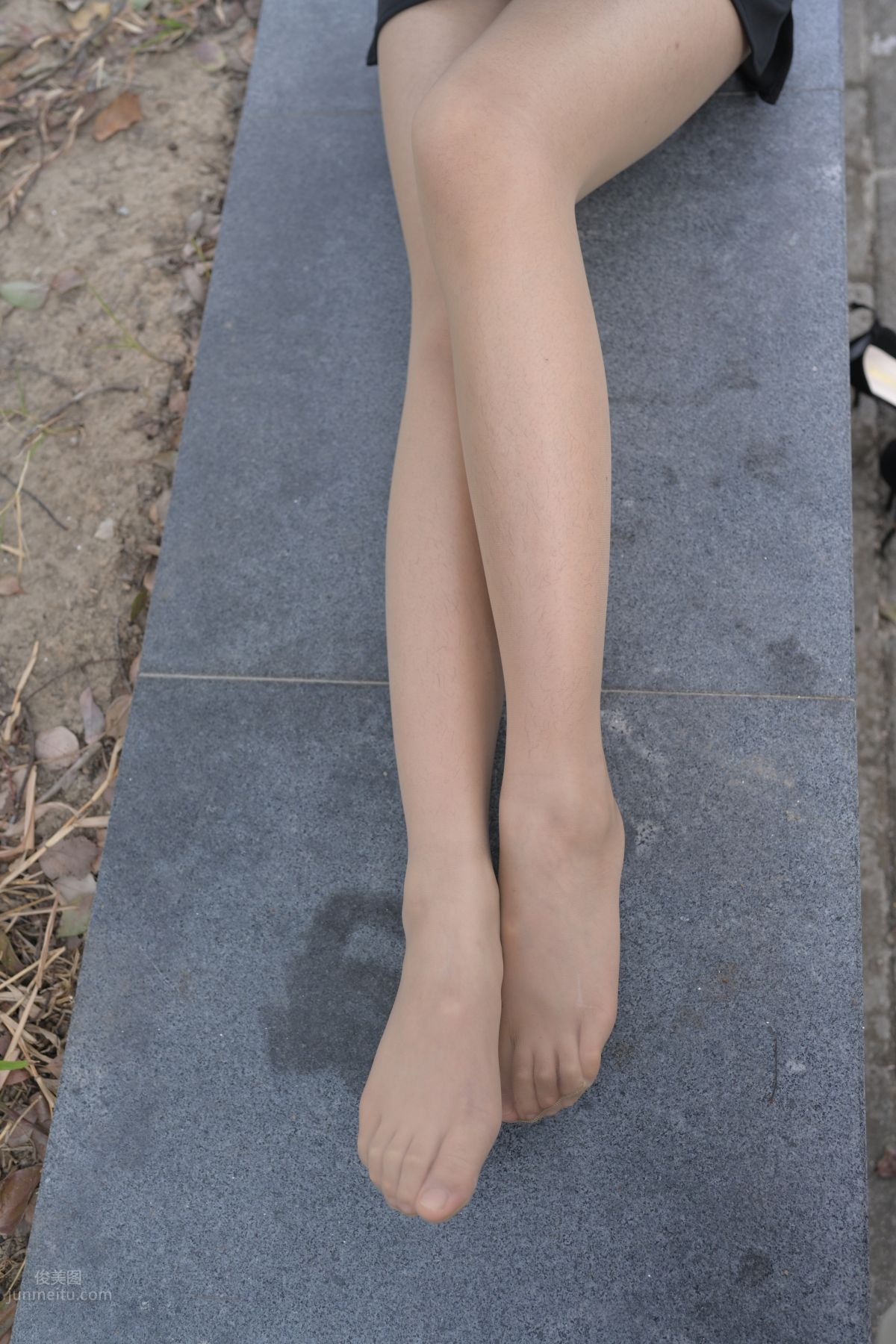 [魔鏡街拍] 084 程生街拍-商城推銷美女長腿肉絲制服 219