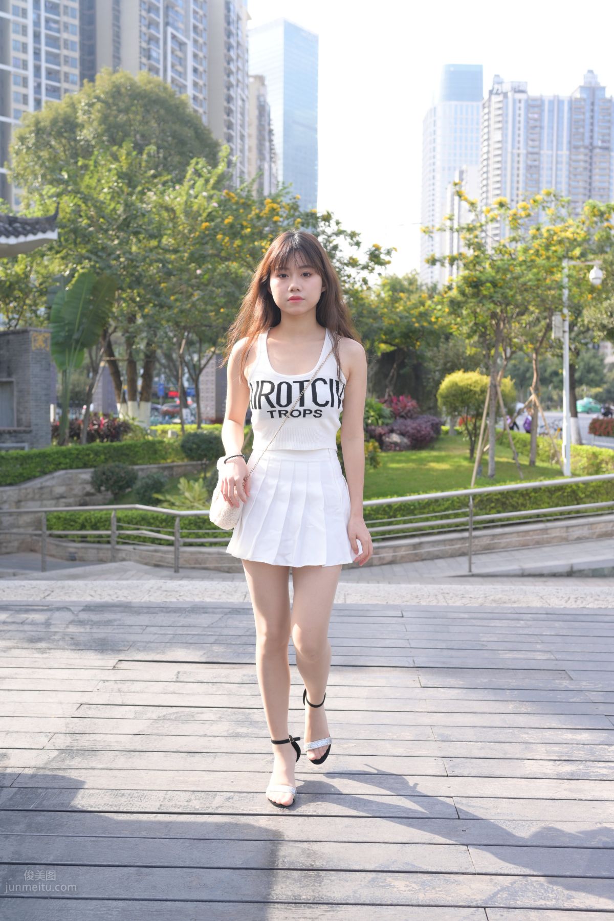 Mojing Street No. 085 photo 385