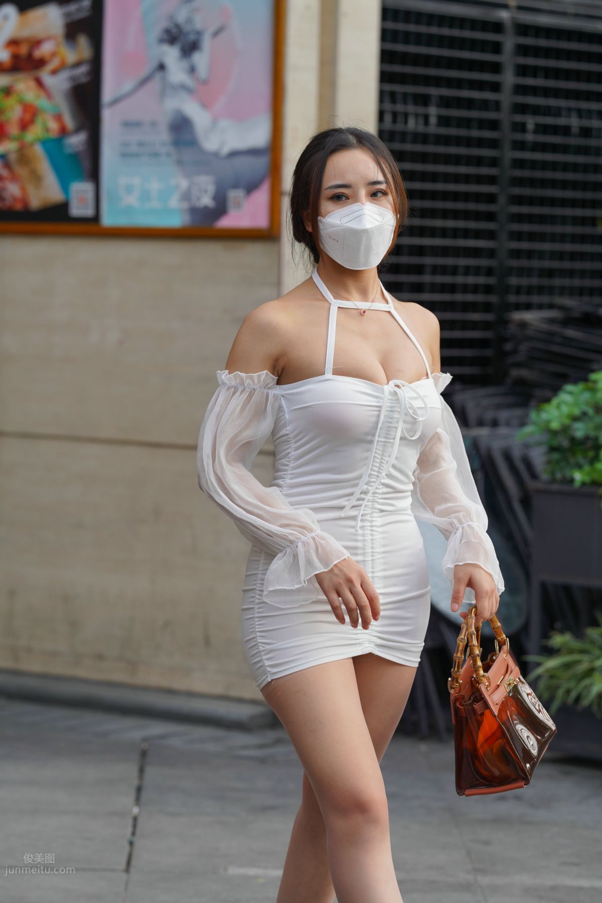 [魔鏡街拍] 089 包臀裙肉絲美少婦 127