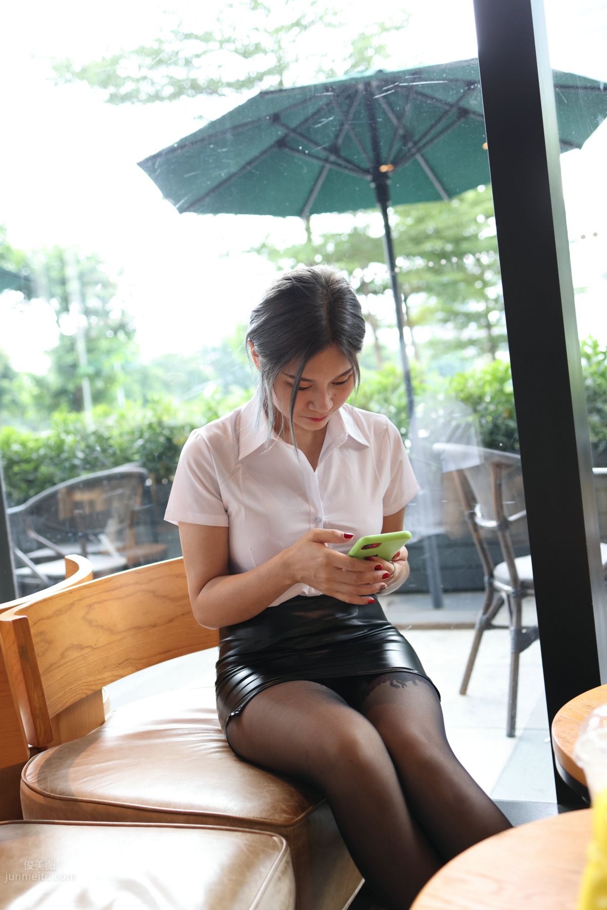 [Mojing Street] 093 Leather Skirt and Black Stockings photo 170