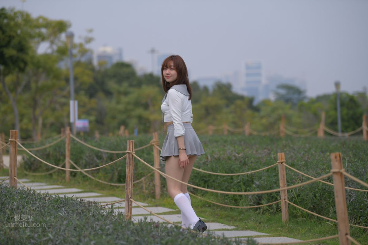 [Mojing Street] 095 Sexy and Moving Beauty in a Small Pleated Skirt photo 27