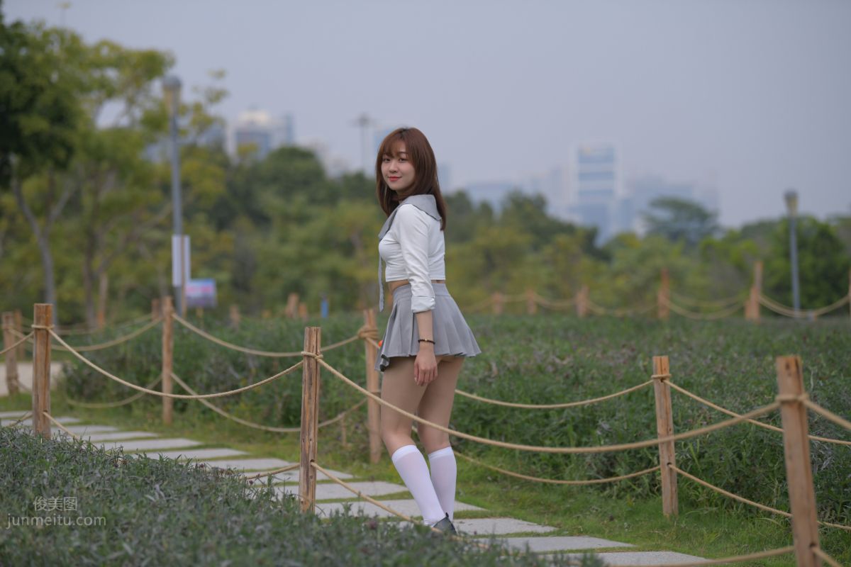 [Mojing Street] 095 Sexy and Moving Beauty in a Small Pleated Skirt photo 28
