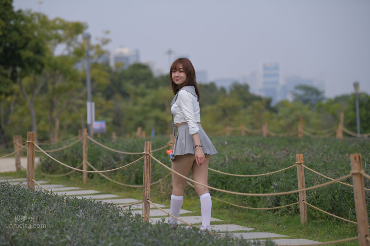 [Mojing Street] 095 Sexy and Moving Beauty in a Small Pleated Skirt photo 30