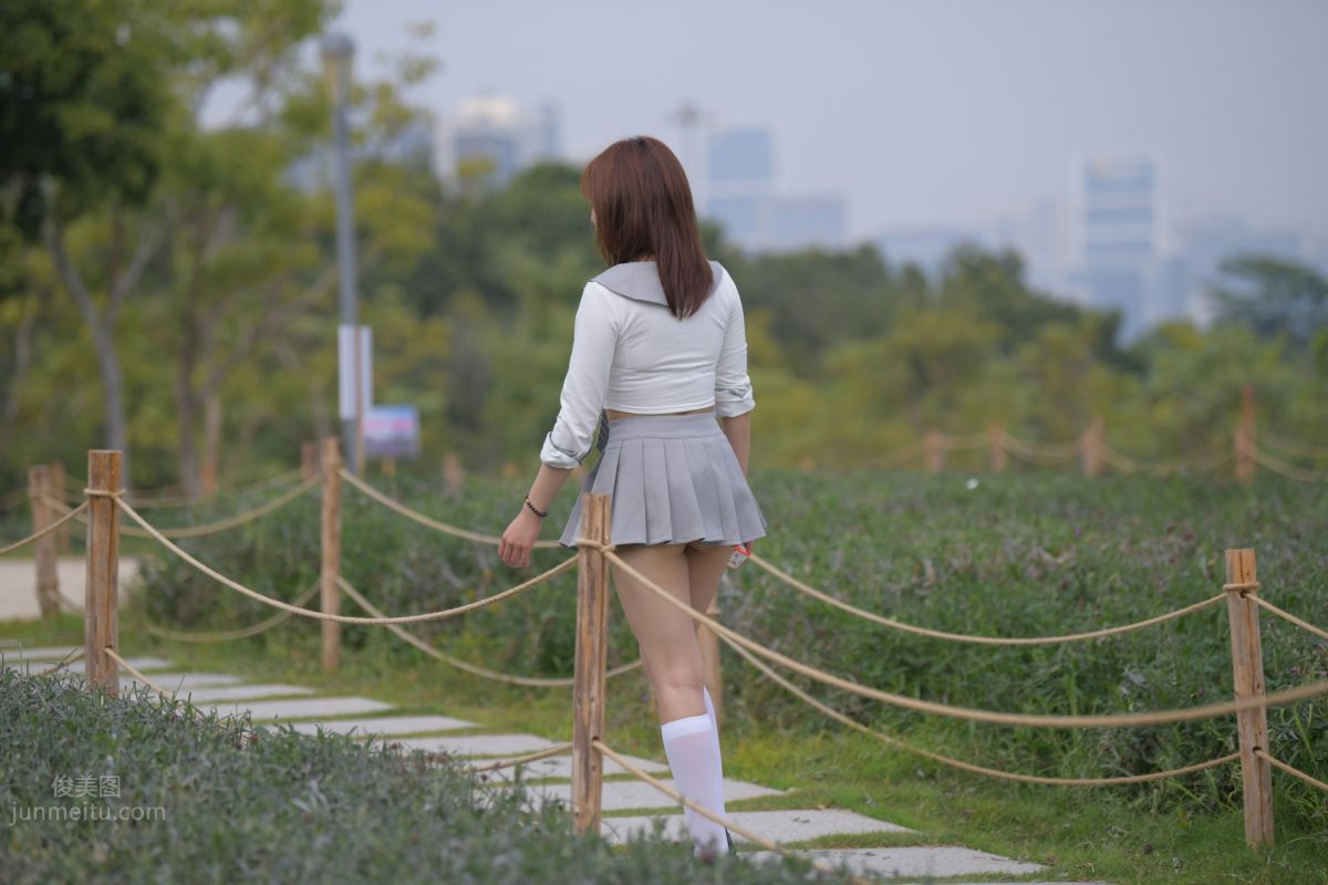 [Mojing Street] 095 Sexy and Moving Beauty in a Small Pleated Skirt photo 31