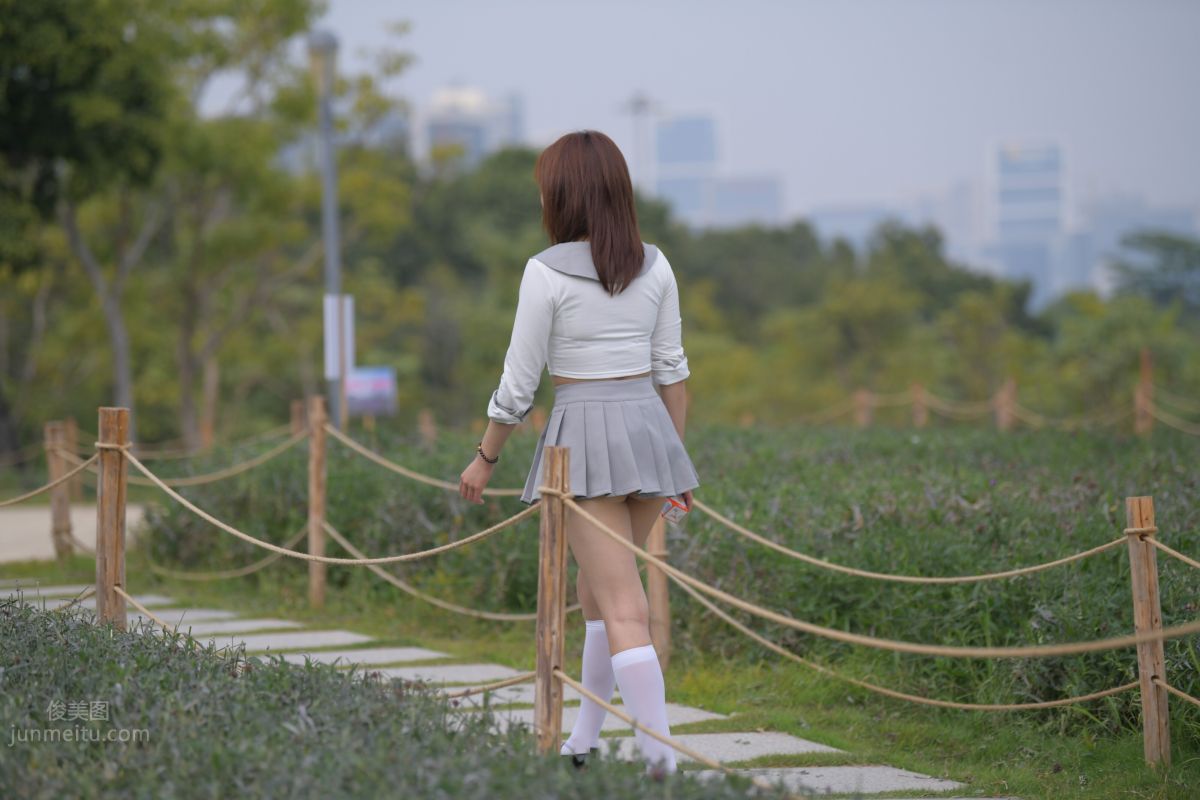 [Mojing Street] 095 Sexy and Moving Beauty in a Small Pleated Skirt photo 32