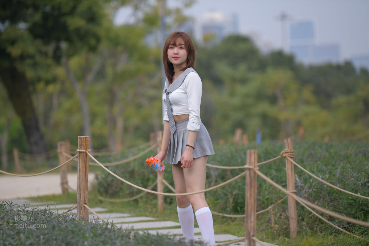 [Mojing Street] 095 Sexy and Moving Beauty in a Small Pleated Skirt photo 36