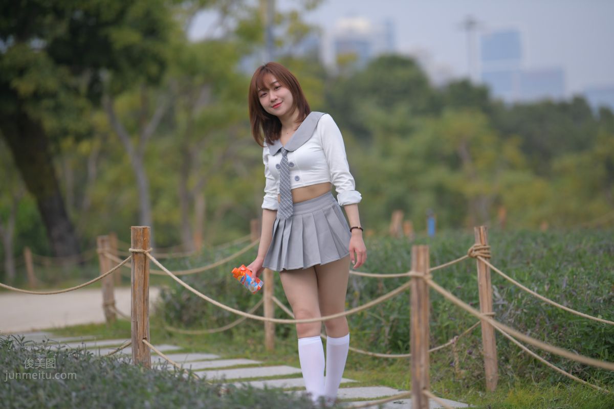 [Mojing Street] 095 Sexy and Moving Beauty in a Small Pleated Skirt photo 39