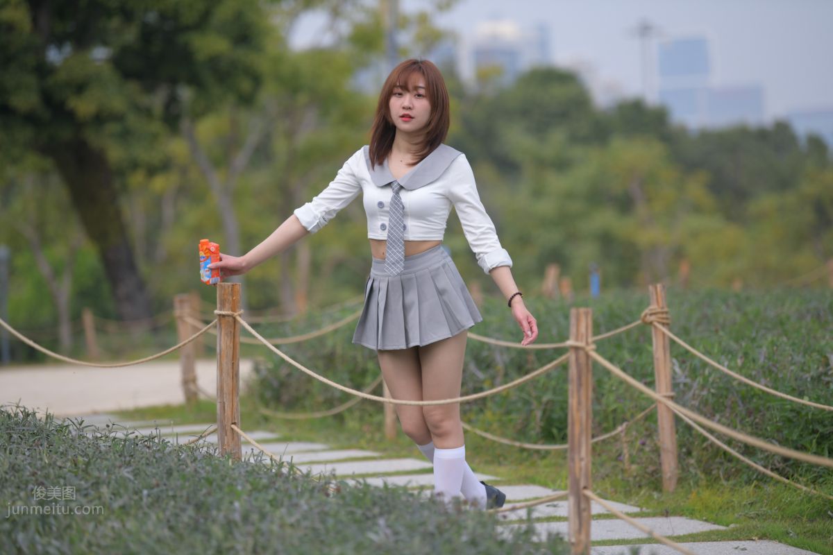 [Mojing Street] 095 Sexy and Moving Beauty in a Small Pleated Skirt photo 48