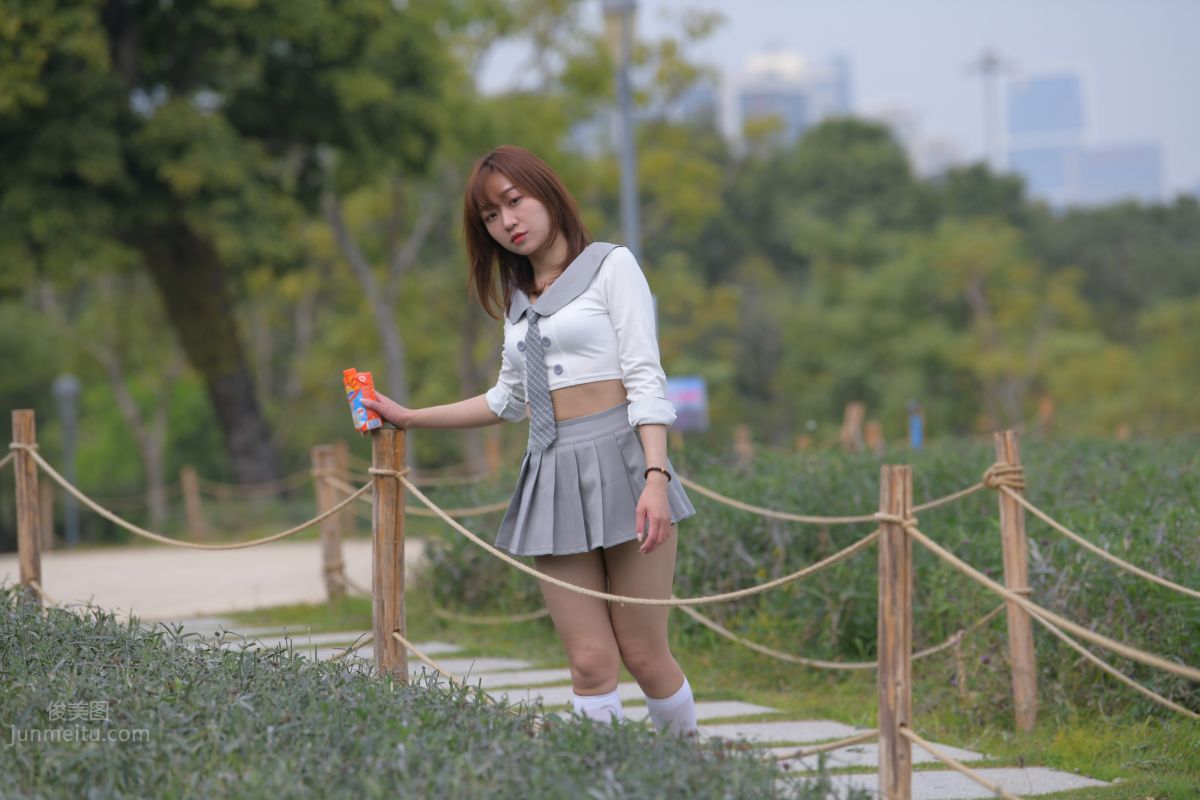[Mojing Street] 095 Sexy and Moving Beauty in a Small Pleated Skirt photo 52