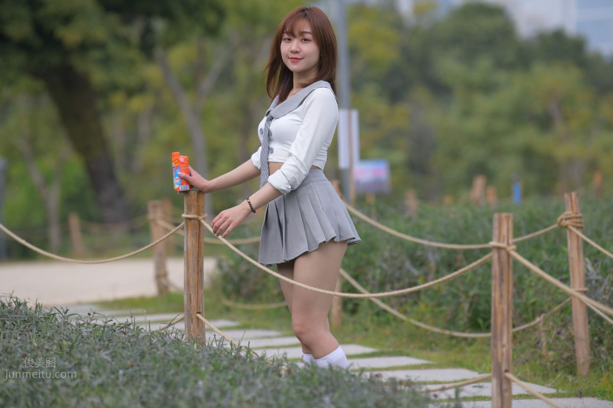 [Mojing Street] 095 Sexy and Moving Beauty in a Small Pleated Skirt photo 60