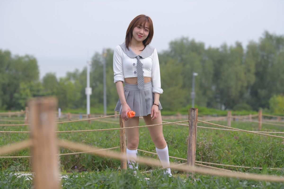 [Mojing Street] 095 Sexy and Moving Beauty in a Small Pleated Skirt photo 126