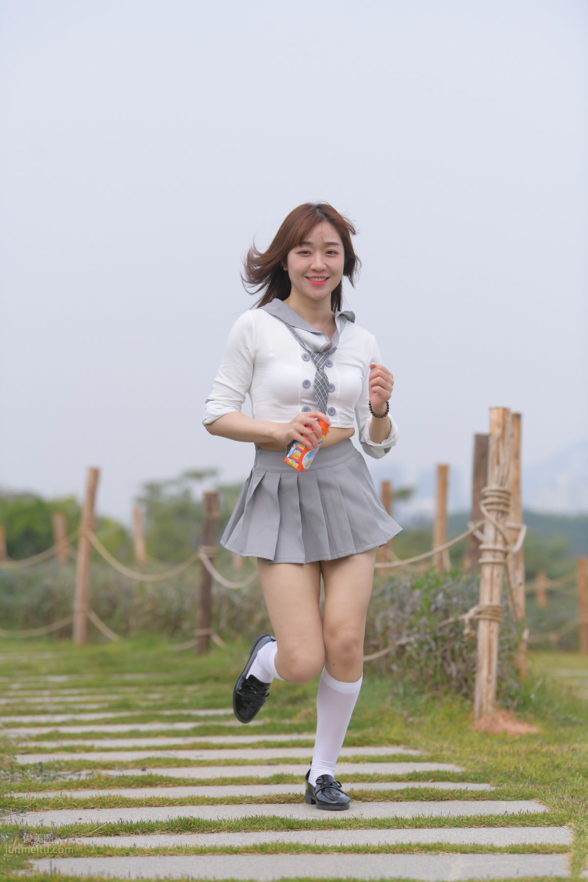 [Mojing Street] 095 Sexy and Moving Beauty in a Small Pleated Skirt photo 178