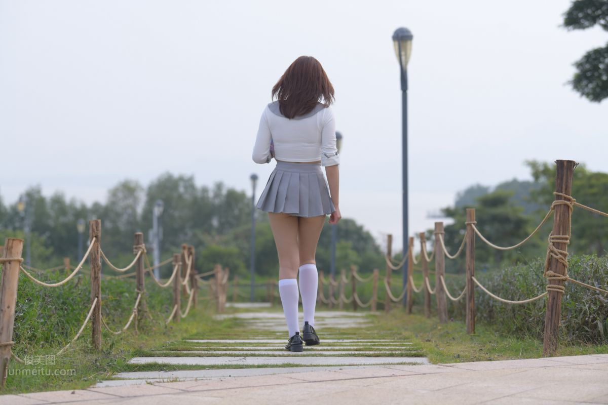 [Mojing Street] 095 Sexy and Moving Beauty in a Small Pleated Skirt photo 215