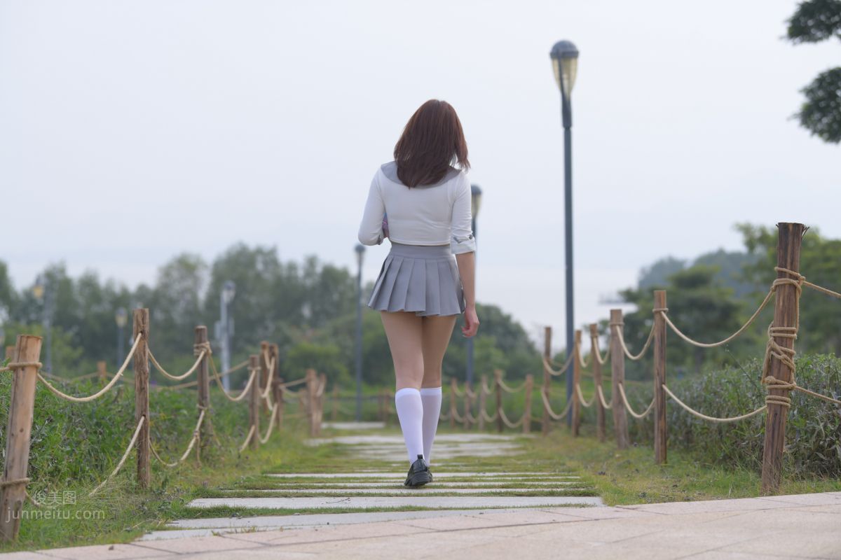 [Mojing Street] 095 Sexy and Moving Beauty in a Small Pleated Skirt photo 217