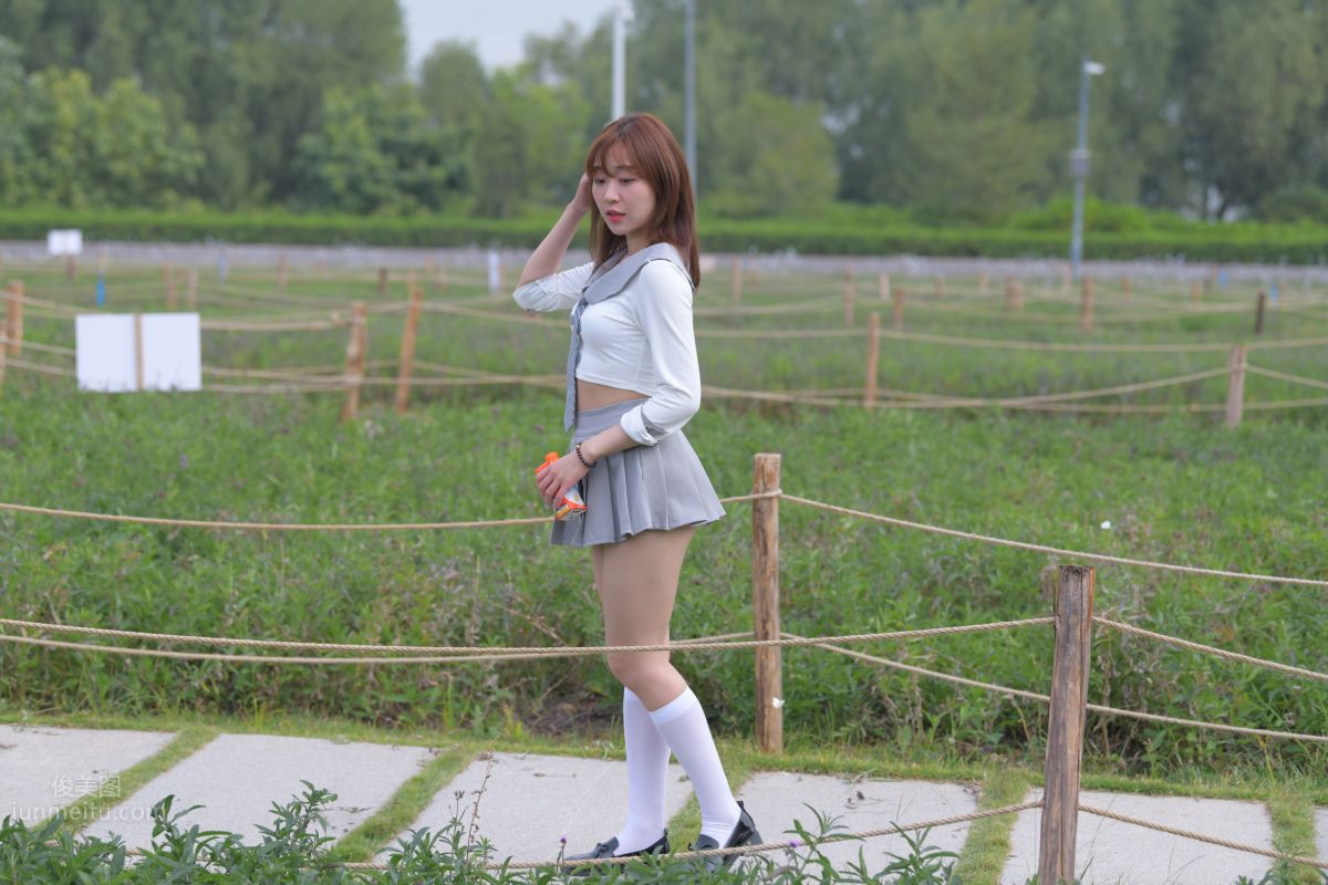 [Mojing Street] 095 Sexy and Moving Beauty in a Small Pleated Skirt photo 226