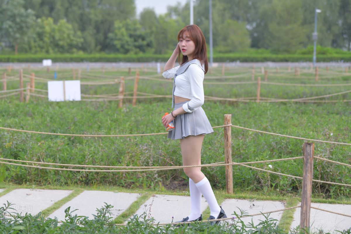 [Mojing Street] 095 Sexy and Moving Beauty in a Small Pleated Skirt photo 228