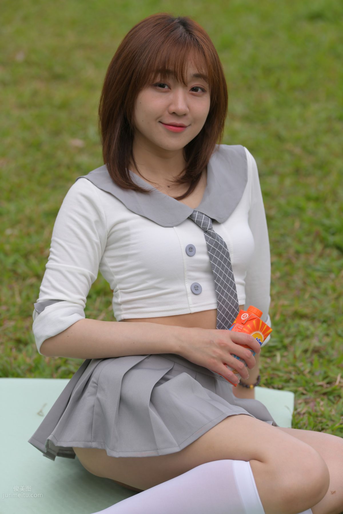 [Mojing Street] 095 Sexy and Moving Beauty in a Small Pleated Skirt photo 315