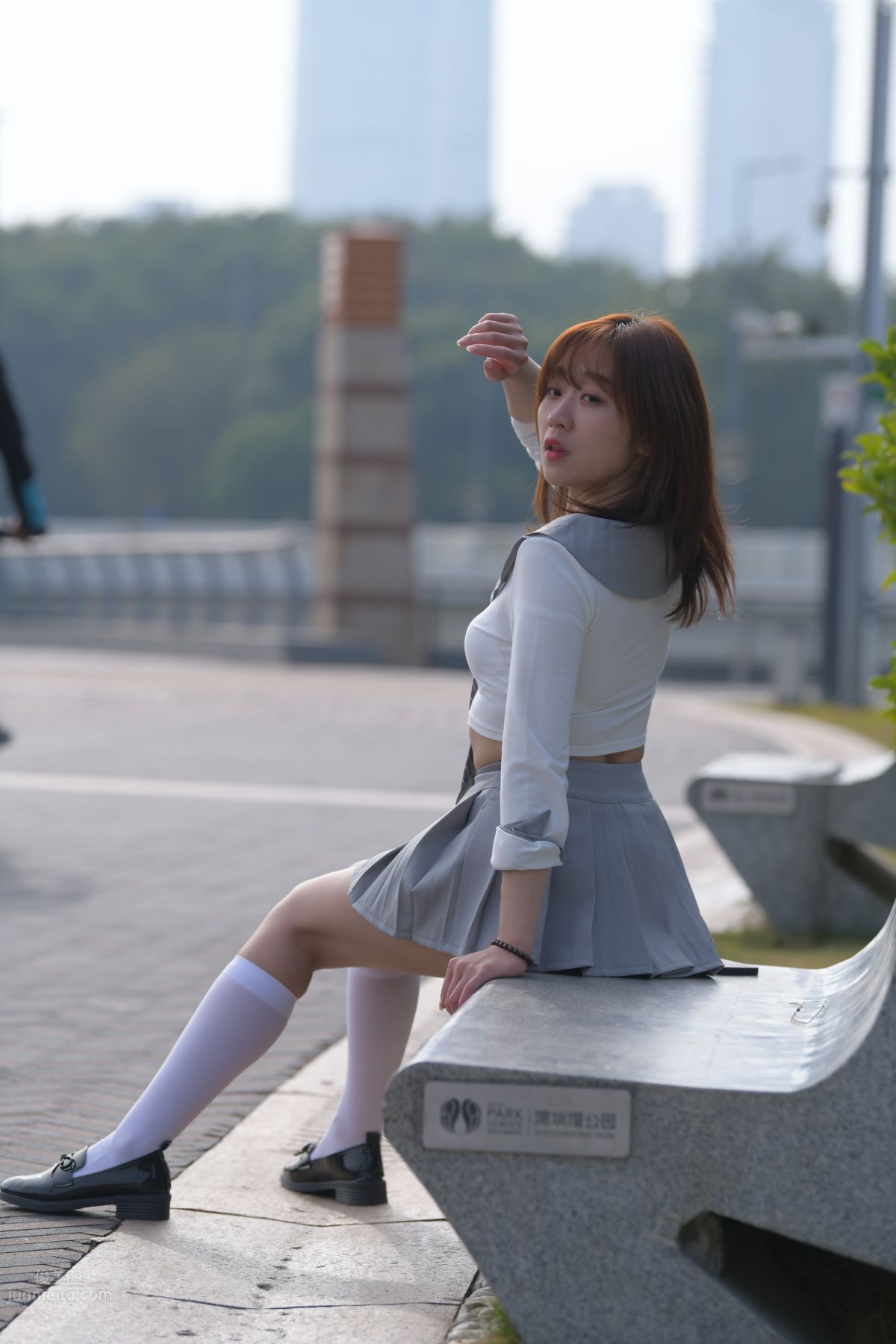 [Mojing Street] 095 Sexy and Moving Beauty in a Small Pleated Skirt photo 347