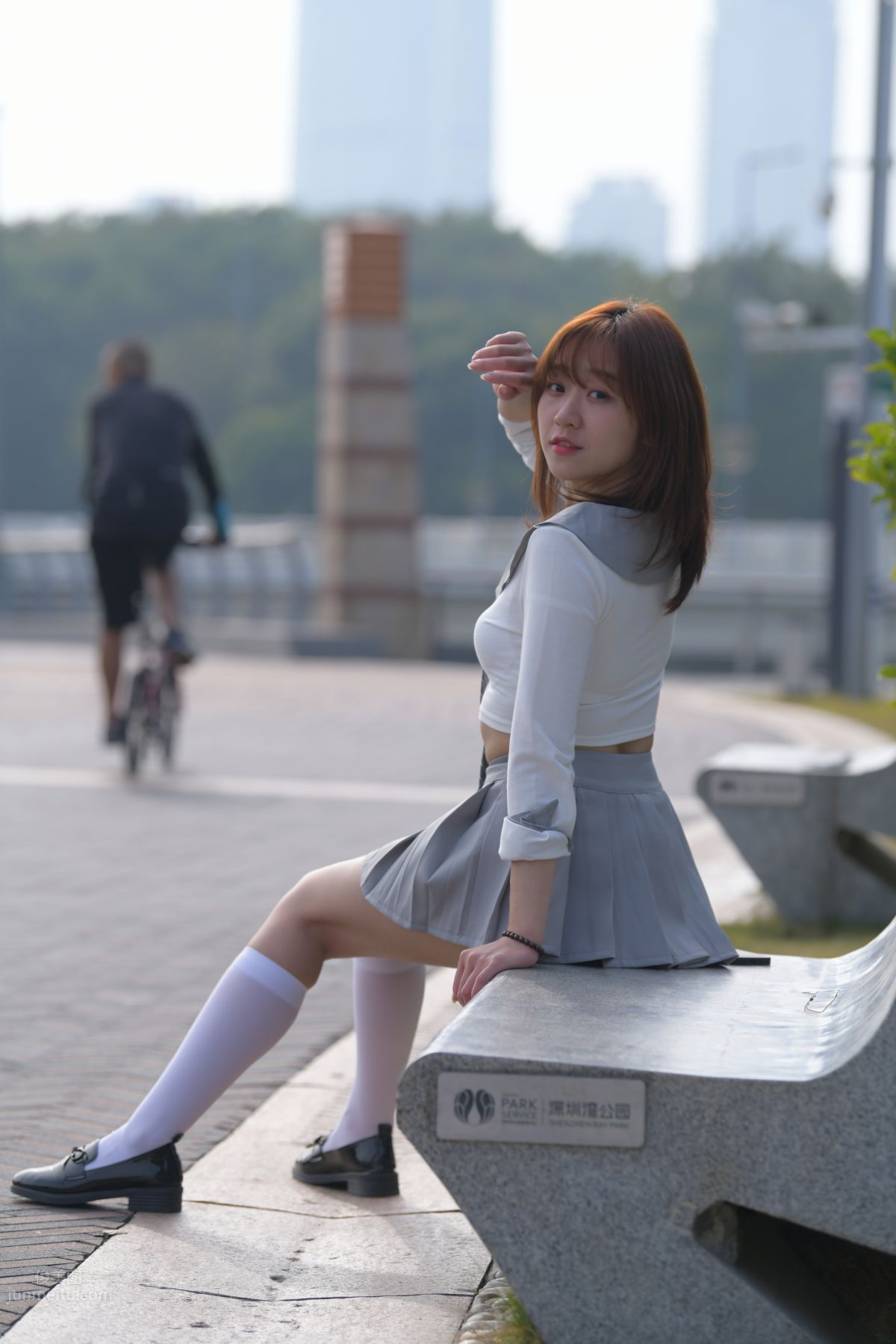 [Mojing Street] 095 Sexy and Moving Beauty in a Small Pleated Skirt photo 348
