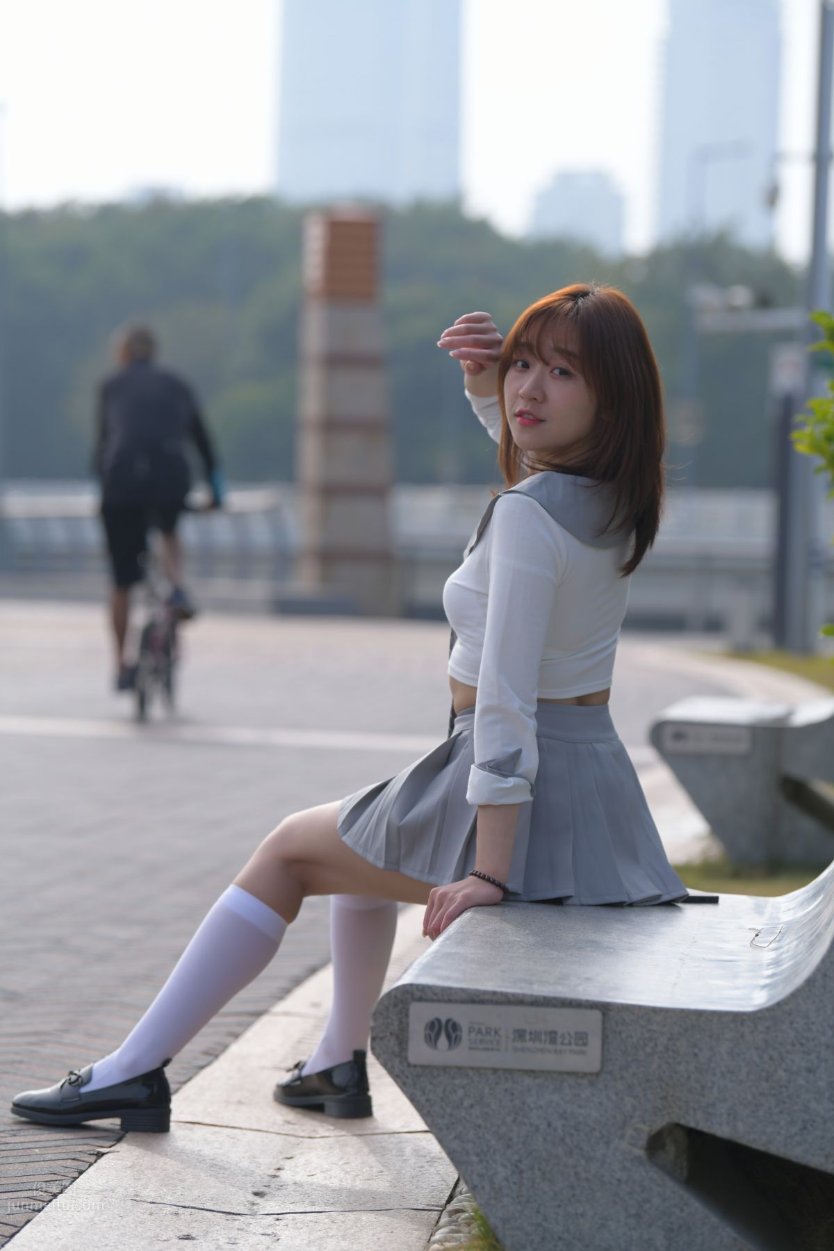 [Mojing Street] 095 Sexy and Moving Beauty in a Small Pleated Skirt photo 349