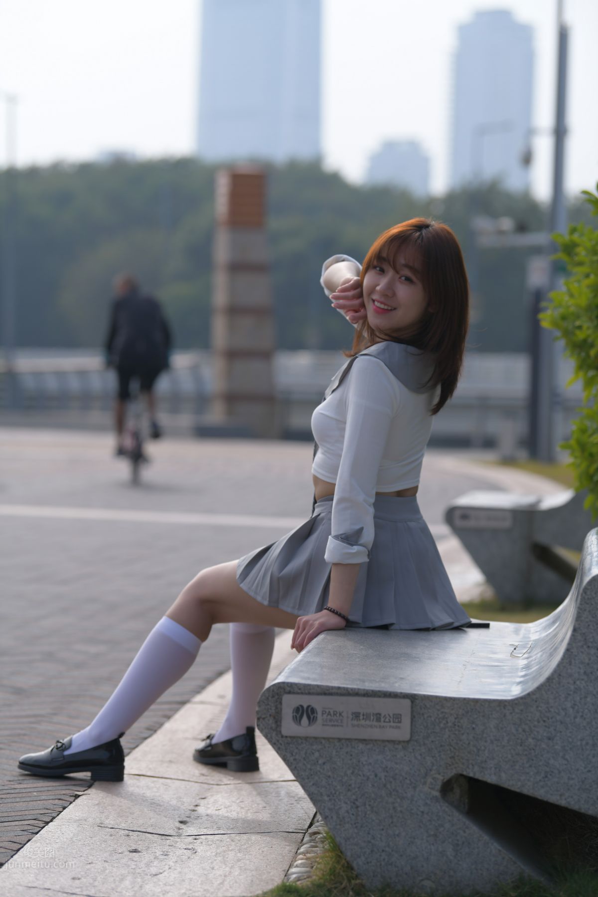 [Mojing Street] 095 Sexy and Moving Beauty in a Small Pleated Skirt photo 351