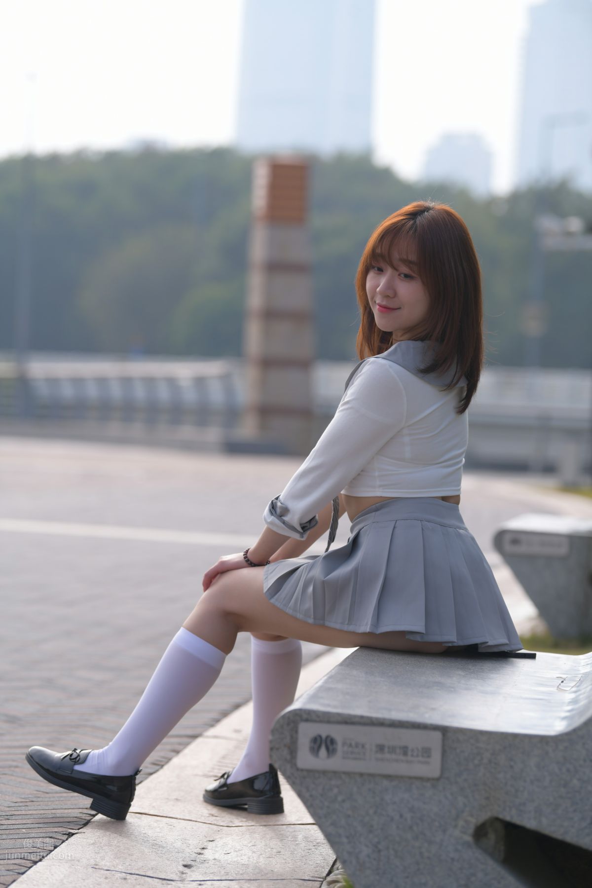[Mojing Street] 095 Sexy and Moving Beauty in a Small Pleated Skirt photo 356