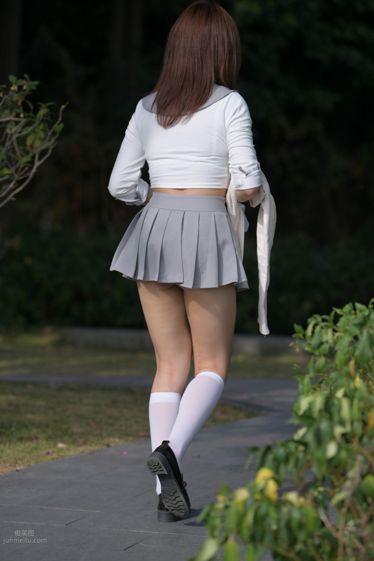 [Mojing Street] 095 Sexy and Moving Beauty in a Small Pleated Skirt photo 389