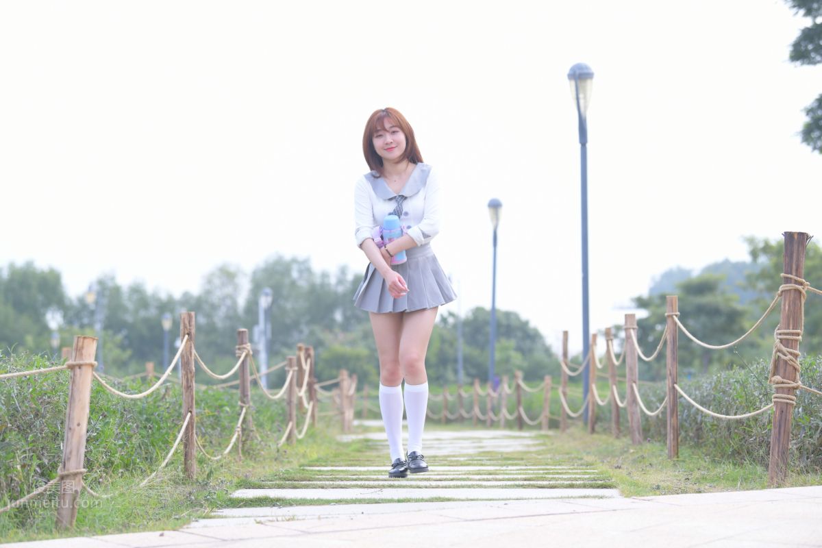 [Mojing Street] 095 Sexy and Moving Beauty in a Small Pleated Skirt photo 397