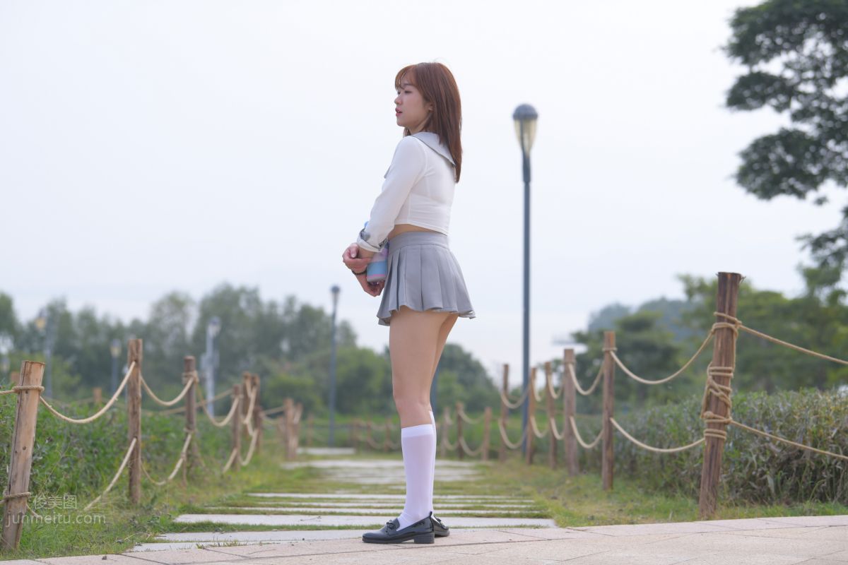 [Mojing Street] 095 Sexy and Moving Beauty in a Small Pleated Skirt photo 404