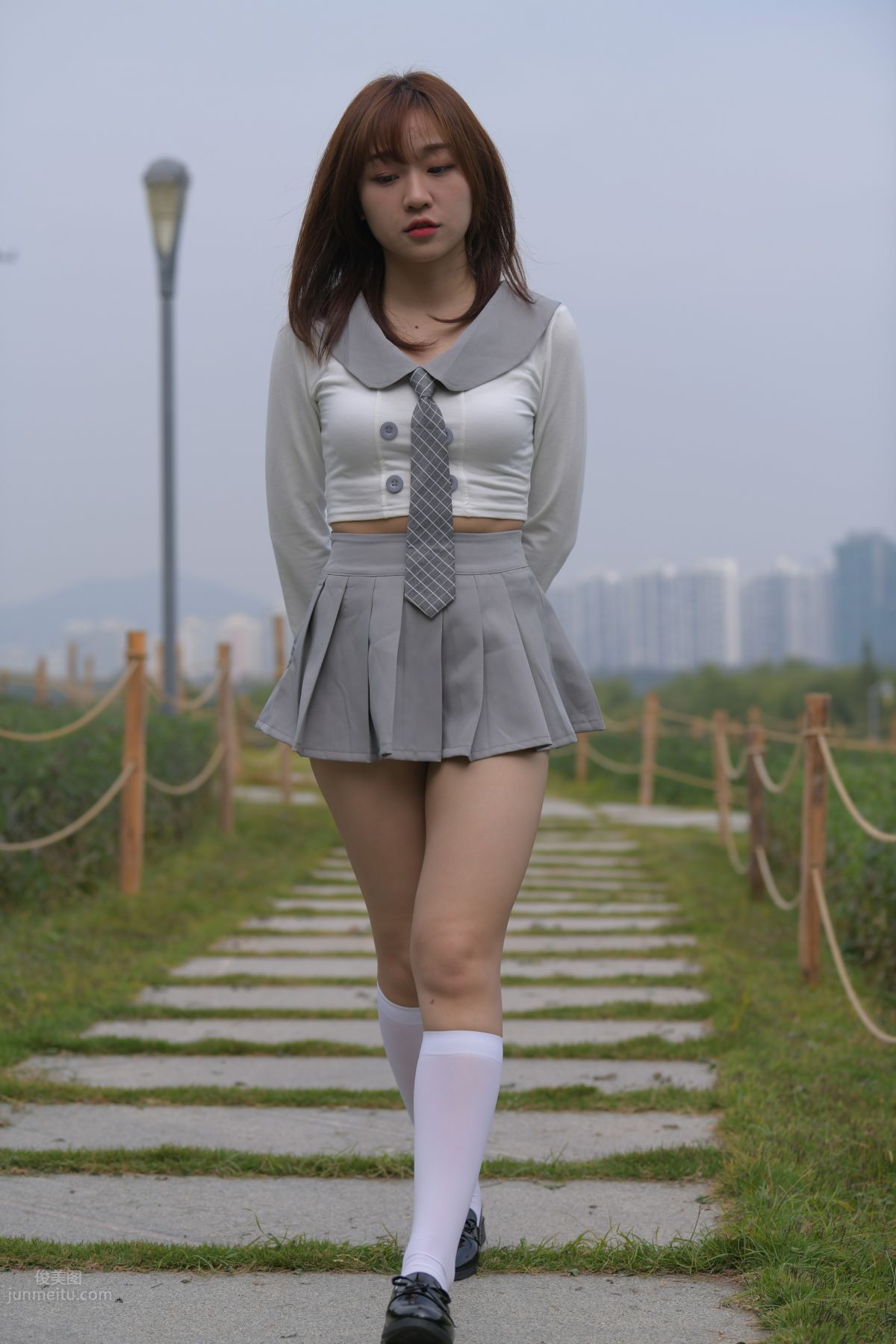 [Mojing Street] 095 Sexy and Moving Beauty in a Small Pleated Skirt photo 411